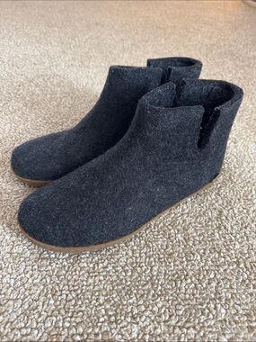 Men's Black Wool Ankle Boots - Slip-On Comfort